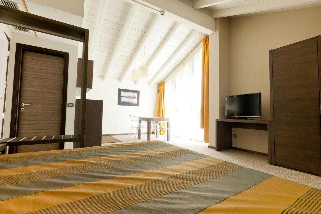 Locanda Sant'Ambrogio Rivalta  Bilik gambar